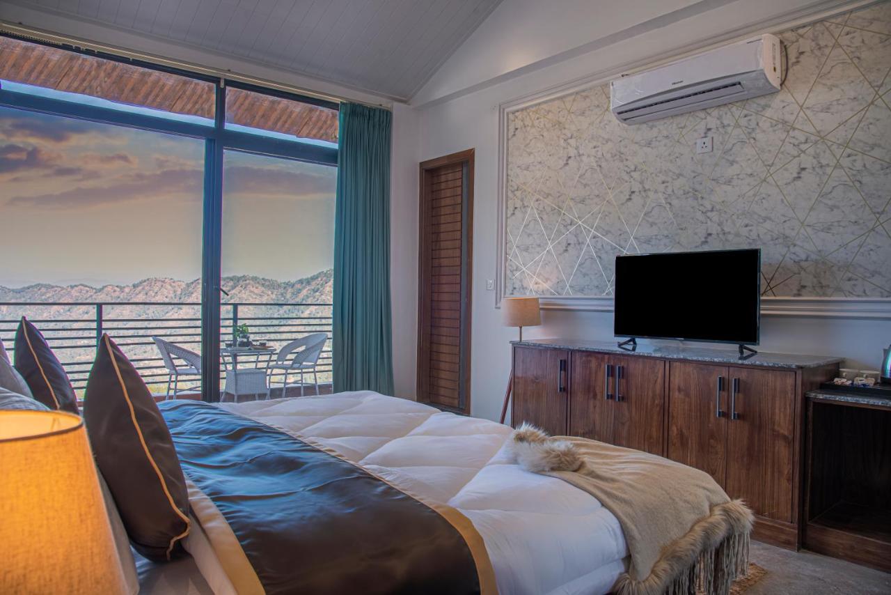 Hillcrest Heights Bed & Breakfast Kasauli Bagian luar foto