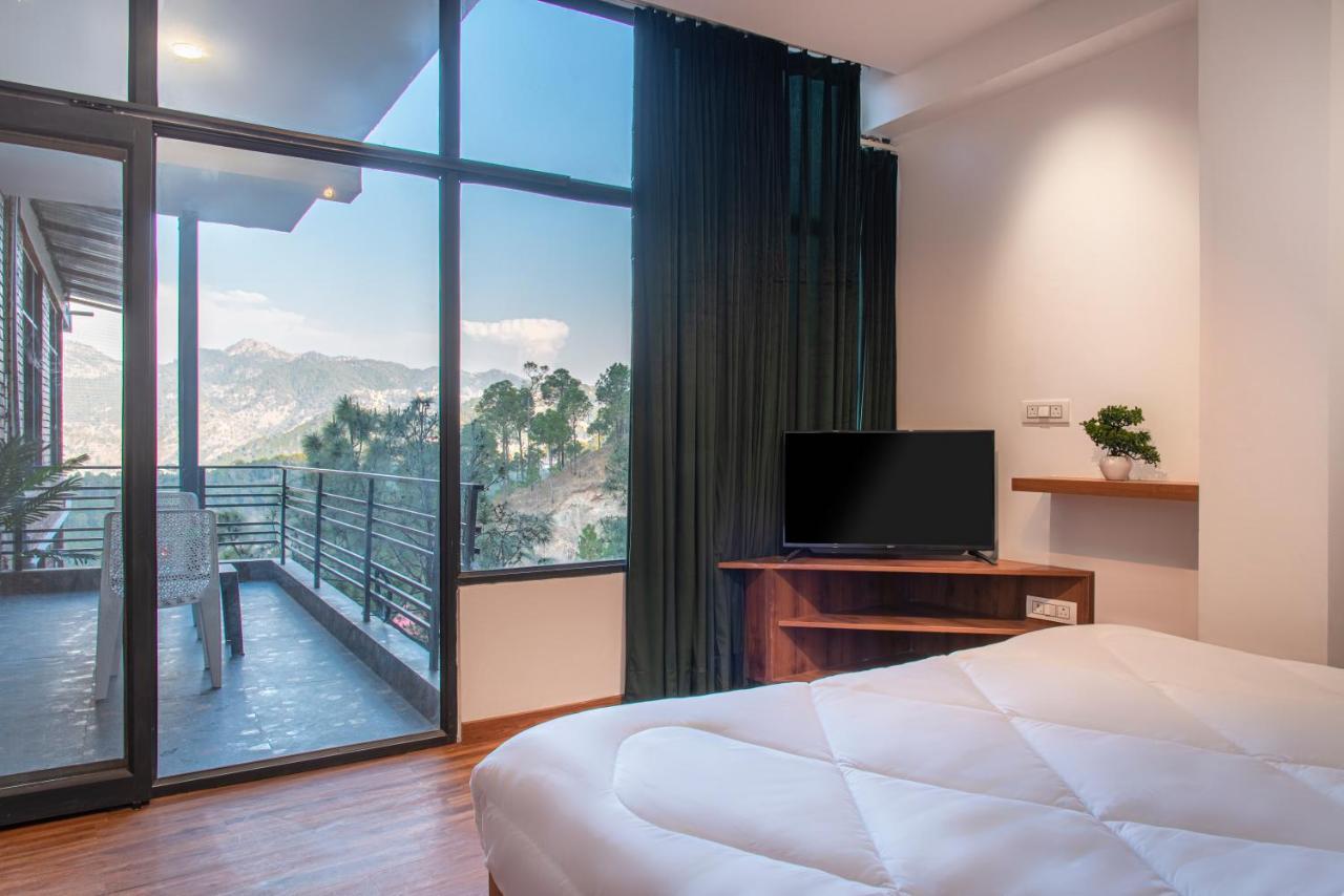 Hillcrest Heights Bed & Breakfast Kasauli Bagian luar foto